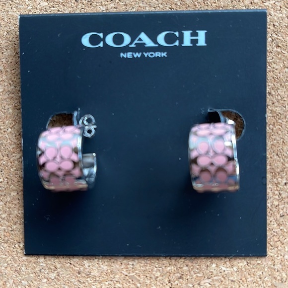 NWT Pink Coach Signature C Huggie Earrings - Picture 9 of 9